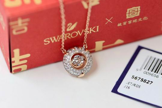 Swarovski Necklace 01lyh51